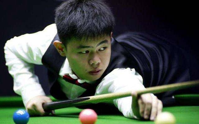 九游体育app包含姑苏黑豹队对阵江南鲸鲨队，斯诺克联赛火力全开，门将神扑救主——的词条