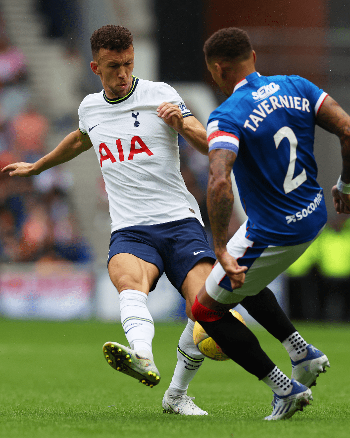 九游体育app浙江队迎英超关键赛；赛前复出首秀；气氛紧张；心理建设被强调的简单介绍